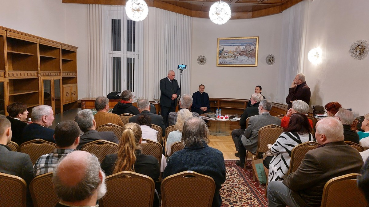 Ádventi könyvbemutató a Kárpátaljai Szövetség székházában